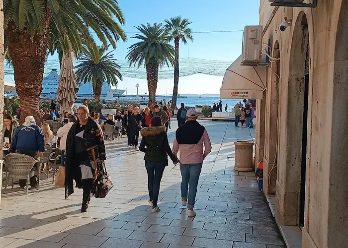 Charming 스플리트